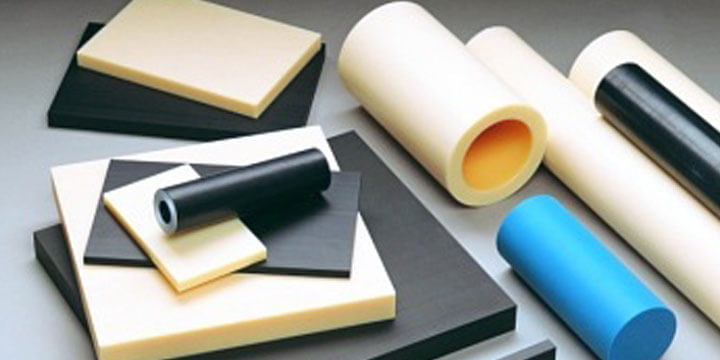 Plastic materials in various colors and sizes